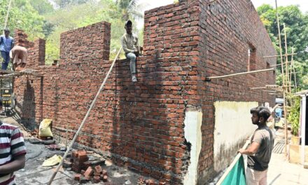 मुंबईत ‘आधीच उल्हास त्यात फाल्गुन मास’