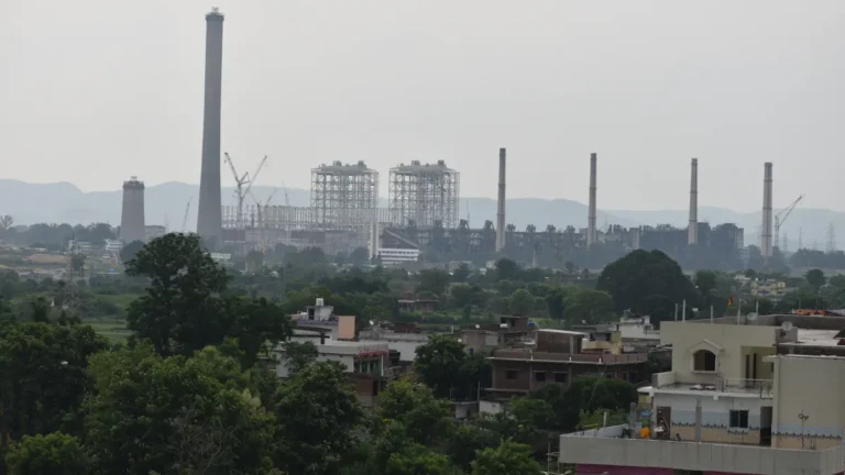 India Core Sector Growth Hits 7.9% in September